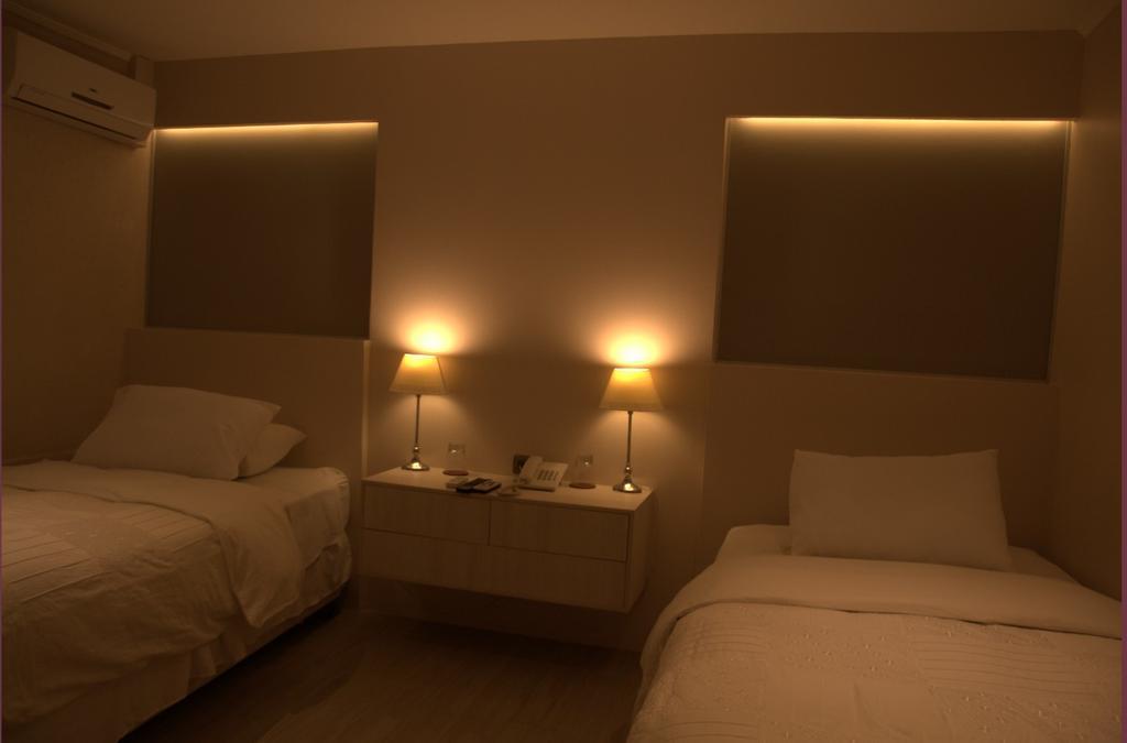 Hotel Puerto De Vega 巴耶纳尔 外观 照片
